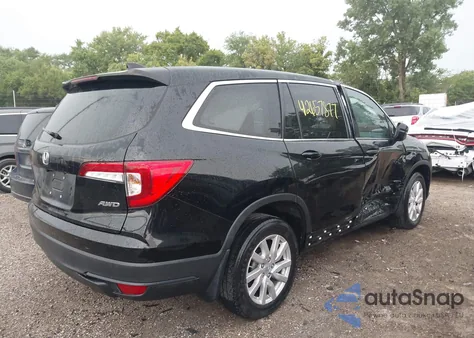 2019 Honda Pilot Lx z USA, uszkodzony, nr VIN 5FNYF6H1XKB048093